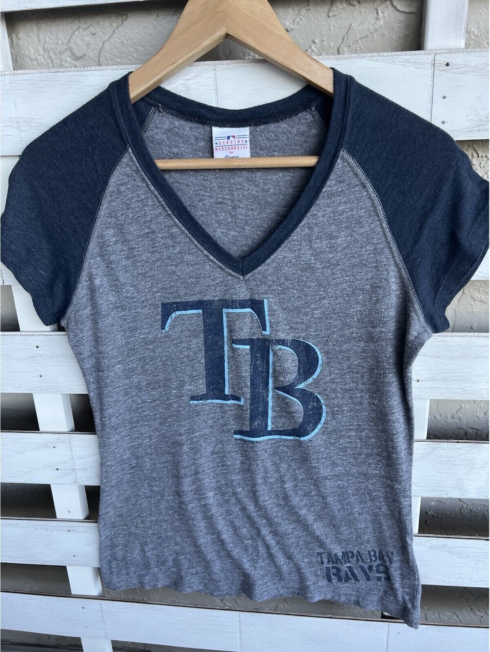 Tampa Bay Rays Baseball Women's T-Shirt Size S V Neck Gray Genuine Merchandise